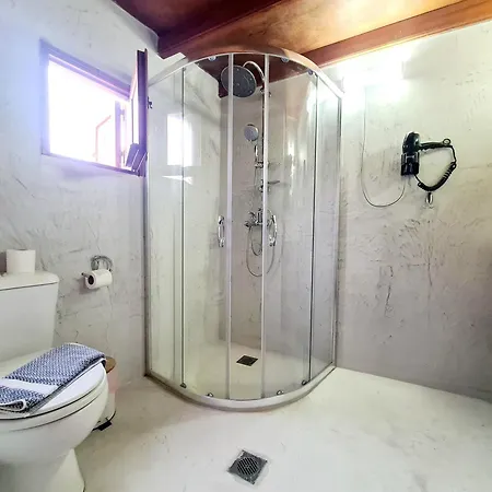 Apartment Shades Of Wood Old Town *