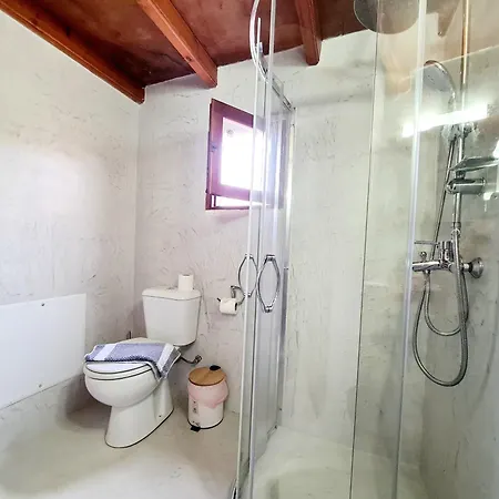 Shades Of Wood Old Town *